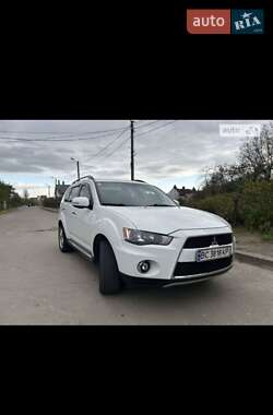 Внедорожник / Кроссовер Mitsubishi Outlander 2010 в Львове