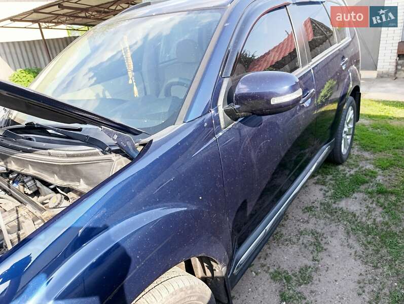 Позашляховик / Кросовер Mitsubishi Outlander 2010 в Сумах