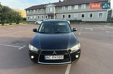 Внедорожник / Кроссовер Mitsubishi Outlander 2010 в 