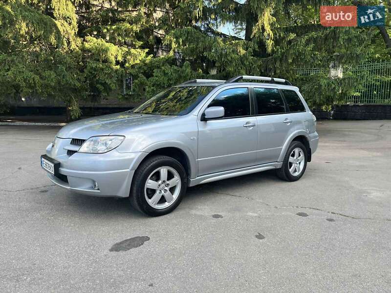Mitsubishi Outlander 2008