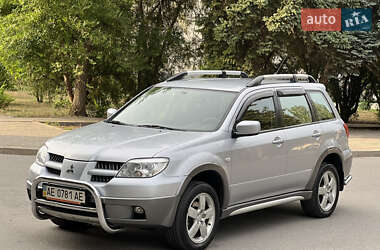 Внедорожник / Кроссовер Mitsubishi Outlander 2004 в Днепре