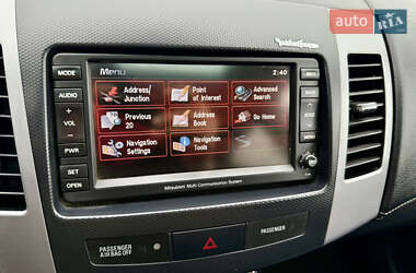 Внедорожник / Кроссовер Mitsubishi Outlander 2012 в 