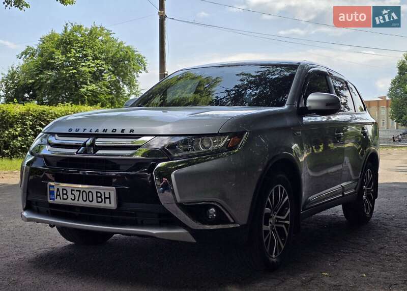 Mitsubishi Outlander 2015