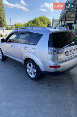 Внедорожник / Кроссовер Mitsubishi Outlander 2007 в 