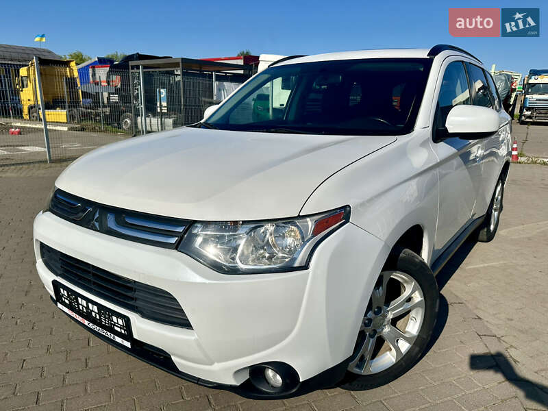 Mitsubishi Outlander 2014
