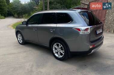 Внедорожник / Кроссовер Mitsubishi Outlander 2014 в Виннице