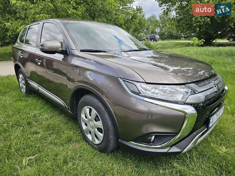 Позашляховик / Кросовер Mitsubishi Outlander 2021 в Білій Церкві