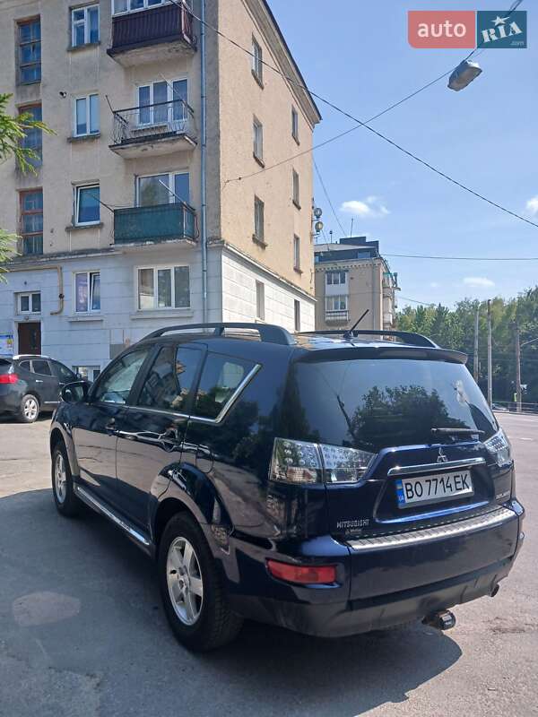 Внедорожник / Кроссовер Mitsubishi Outlander 2010 в Тернополе