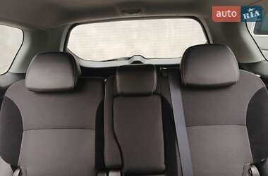 Внедорожник / Кроссовер Mitsubishi Outlander 2010 в 