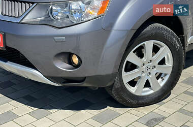 Внедорожник / Кроссовер Mitsubishi Outlander 2008 в 