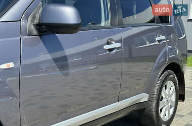 Внедорожник / Кроссовер Mitsubishi Outlander 2008 в 