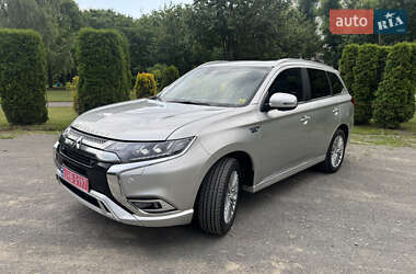 Позашляховик / Кросовер Mitsubishi Outlander 2019 в Хмельницькому