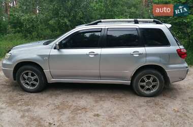 Внедорожник / Кроссовер Mitsubishi Outlander 2006 в 
