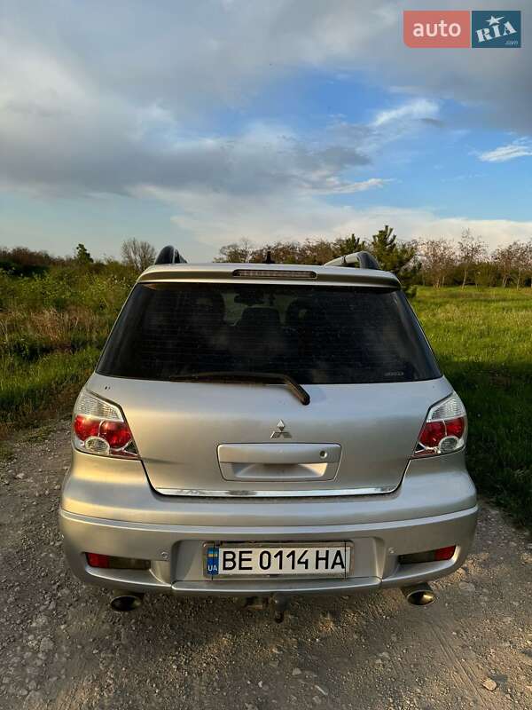 Внедорожник / Кроссовер Mitsubishi Outlander 2008 в Николаеве