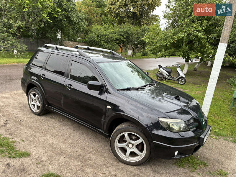 Внедорожник / Кроссовер Mitsubishi Outlander 2004 в Белой Церкви