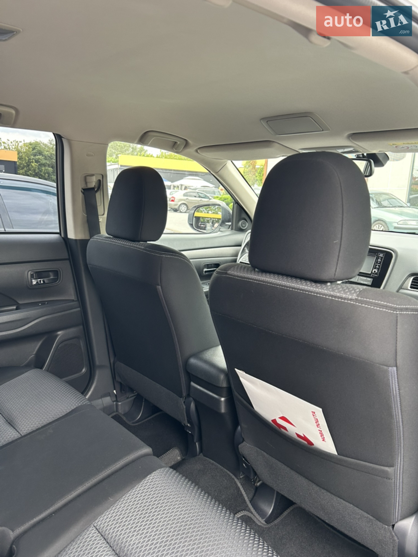 2017 Mitsubishi Outlander - мініатюра 18