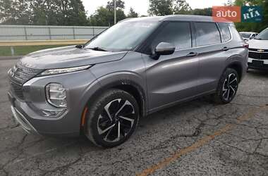 Mitsubishi Outlander 2021