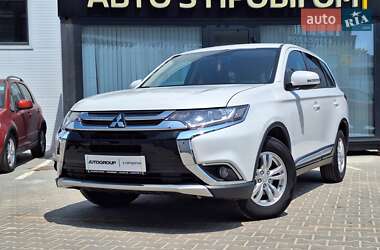 Внедорожник / Кроссовер Mitsubishi Outlander 2017 в Одессе