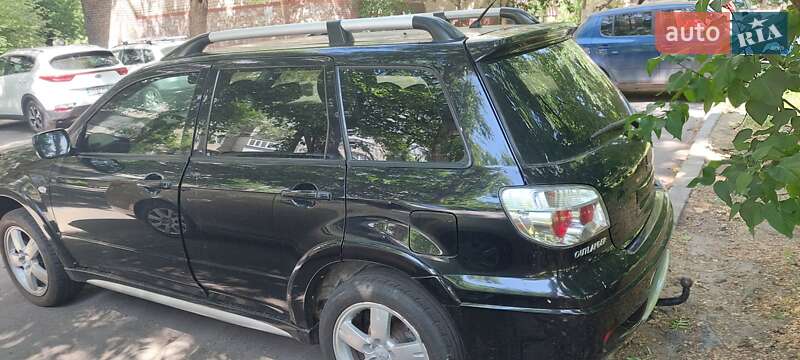 Внедорожник / Кроссовер Mitsubishi Outlander 2008 в Николаеве