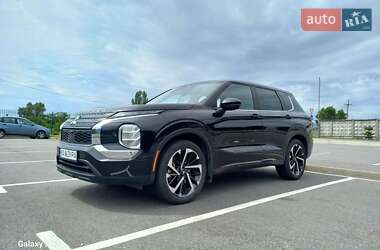 Внедорожник / Кроссовер Mitsubishi Outlander 2022 в Киеве
