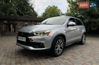 Внедорожник / Кроссовер Mitsubishi Outlander 2016 в Хмельницком