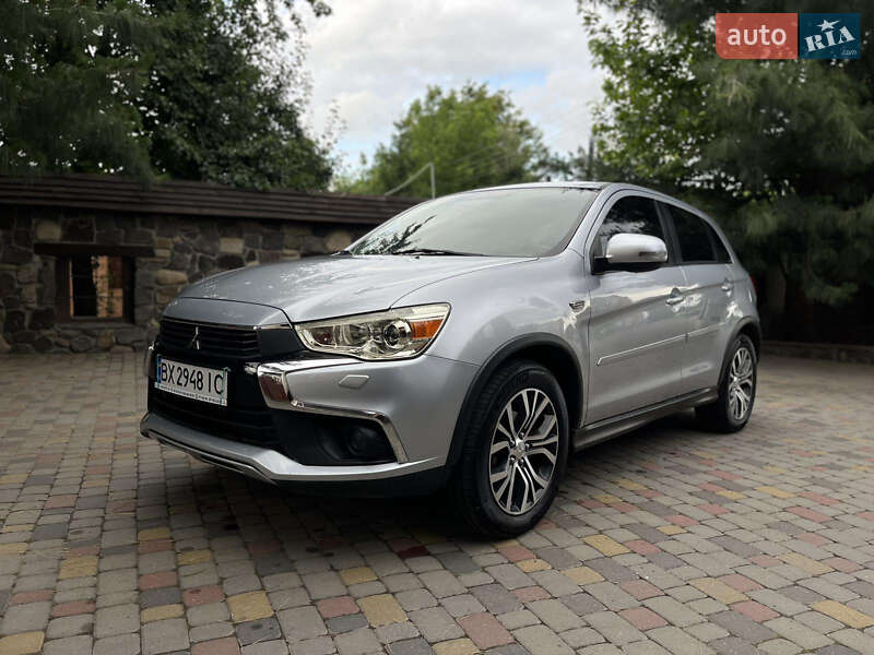 Mitsubishi Outlander 2016