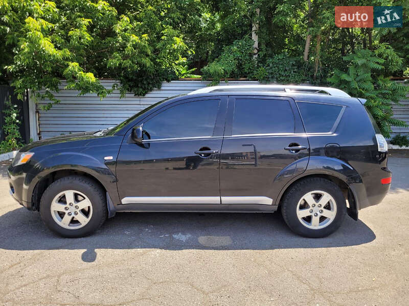Mitsubishi Outlander 2008