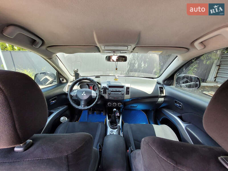 Внедорожник / Кроссовер Mitsubishi Outlander 2008 в Днепре