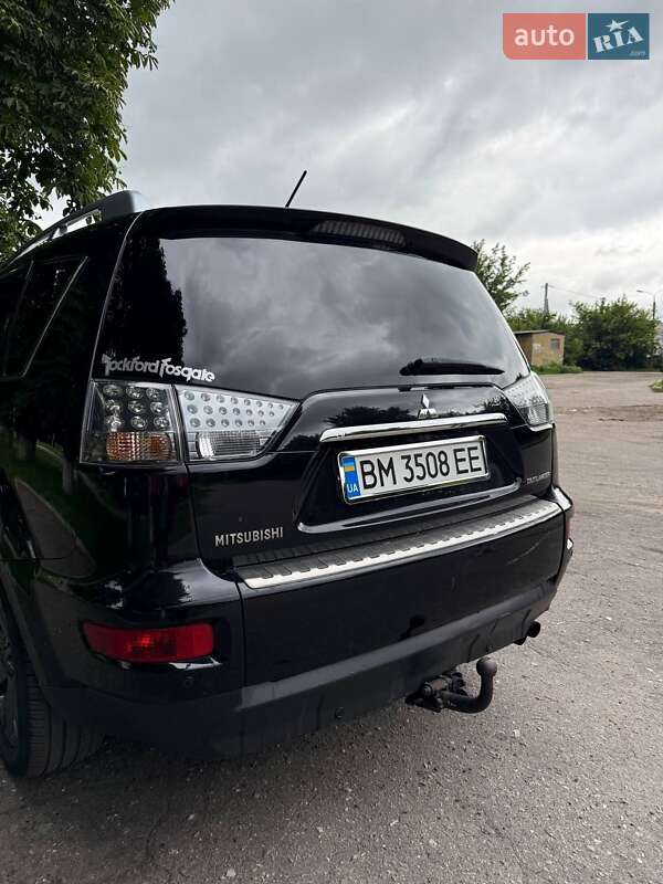 Внедорожник / Кроссовер Mitsubishi Outlander 2010 в Путивле