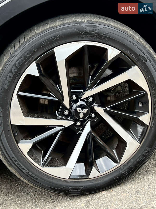 Внедорожник / Кроссовер Mitsubishi Outlander 2023 в Одессе фото 11 Внедорожник / Кроссовер Mitsubishi Outlander 2023 в Одессе