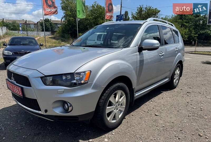 Внедорожник / Кроссовер Mitsubishi Outlander 2010 в Киеве