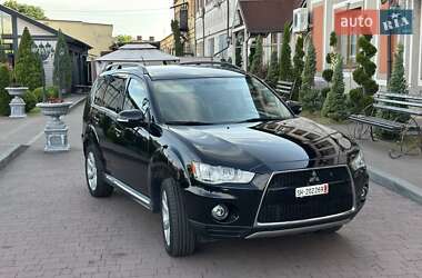 Позашляховик / Кросовер Mitsubishi Outlander 2011 в Стрию