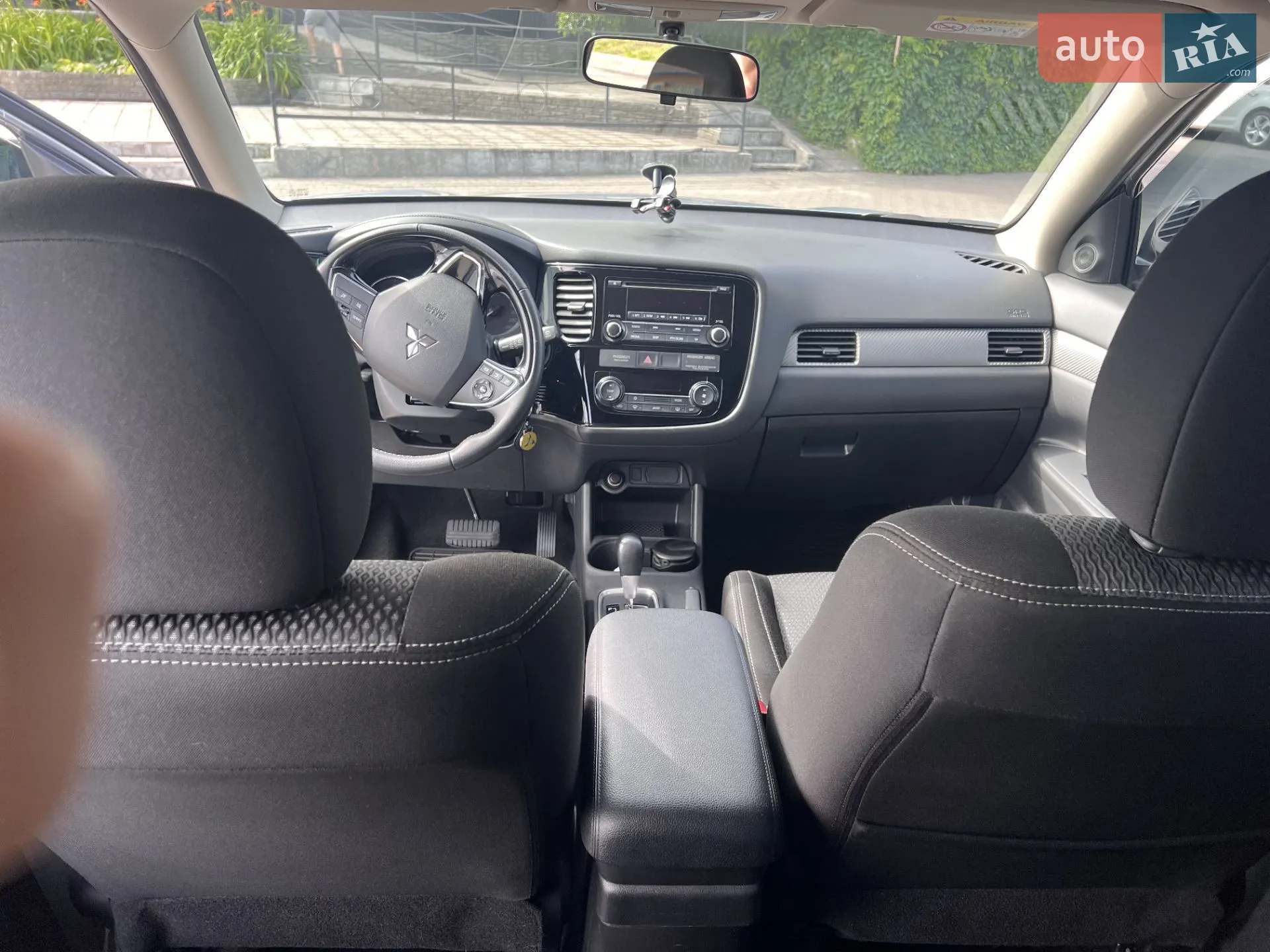 2016 Mitsubishi Outlander - мініатюра 10