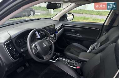 Позашляховик / Кросовер Mitsubishi Outlander 2018 в Харкові