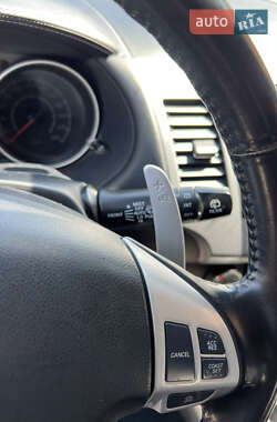 Позашляховик / Кросовер Mitsubishi Outlander 2010 в 
