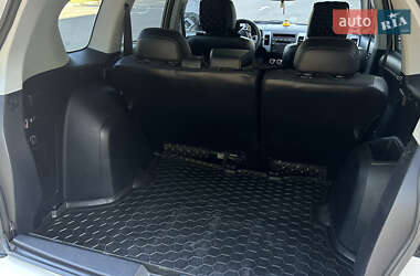 Внедорожник / Кроссовер Mitsubishi Outlander 2010 в 
