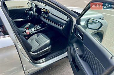 Внедорожник / Кроссовер Mitsubishi Outlander 2023 в 