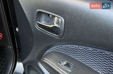 Внедорожник / Кроссовер Mitsubishi Outlander 2008 в 