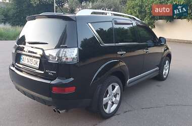 Внедорожник / Кроссовер Mitsubishi Outlander 2009 в 