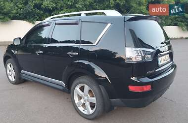Внедорожник / Кроссовер Mitsubishi Outlander 2009 в 