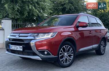 Внедорожник / Кроссовер Mitsubishi Outlander 2015 в Дрогобыче