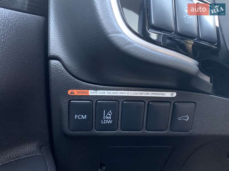Внедорожник / Кроссовер Mitsubishi Outlander 2015 в Дрогобыче