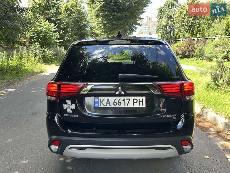 Внедорожник / Кроссовер Mitsubishi Outlander 2019 в Киеве