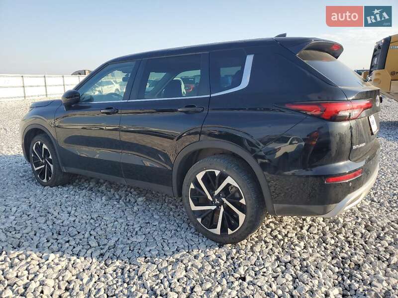 Внедорожник / Кроссовер Mitsubishi Outlander 2023 в Запорожье