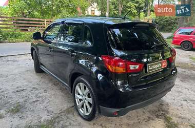 Внедорожник / Кроссовер Mitsubishi Outlander 2013 в 