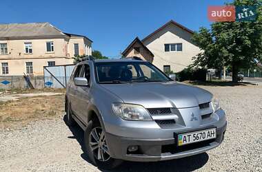 Позашляховик / Кросовер Mitsubishi Outlander 2006 в Надвірній