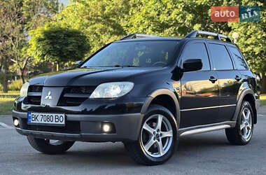 Позашляховик / Кросовер Mitsubishi Outlander 2006 в Рівному