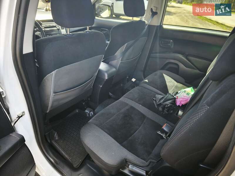 Позашляховик / Кросовер Mitsubishi Outlander 2011 в Чорнухах