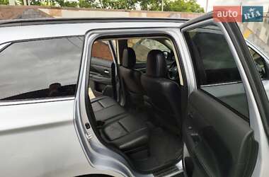 Внедорожник / Кроссовер Mitsubishi Outlander 2013 в 