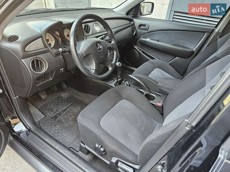 Внедорожник / Кроссовер Mitsubishi Outlander 2009 в Киеве